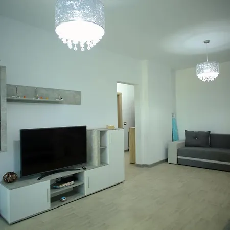 Apartment Isabelle Alezzi Mamaia Nord *