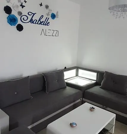 Isabelle Alezzi Mamaia Nord דירה *